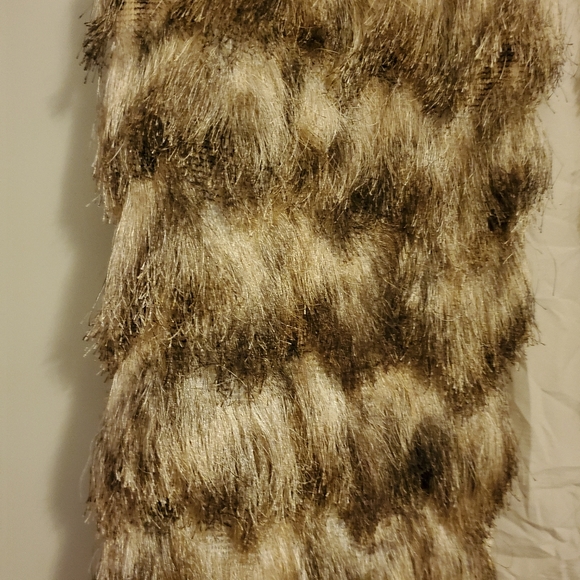 Fringed Vest - Picture 3 of 6